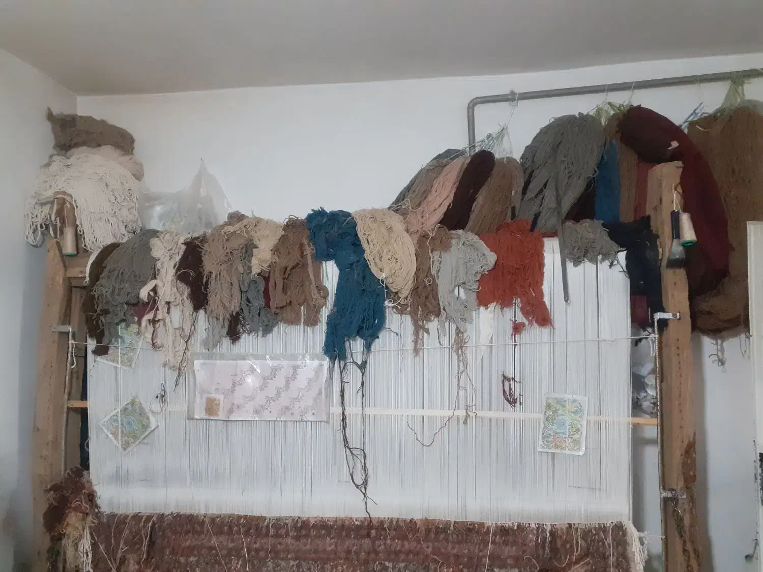 فرش نیمه کاره ۲در۳طرح ماهی رج۴۰باهمه لوازم|فرش|ارومیه, |دیوار