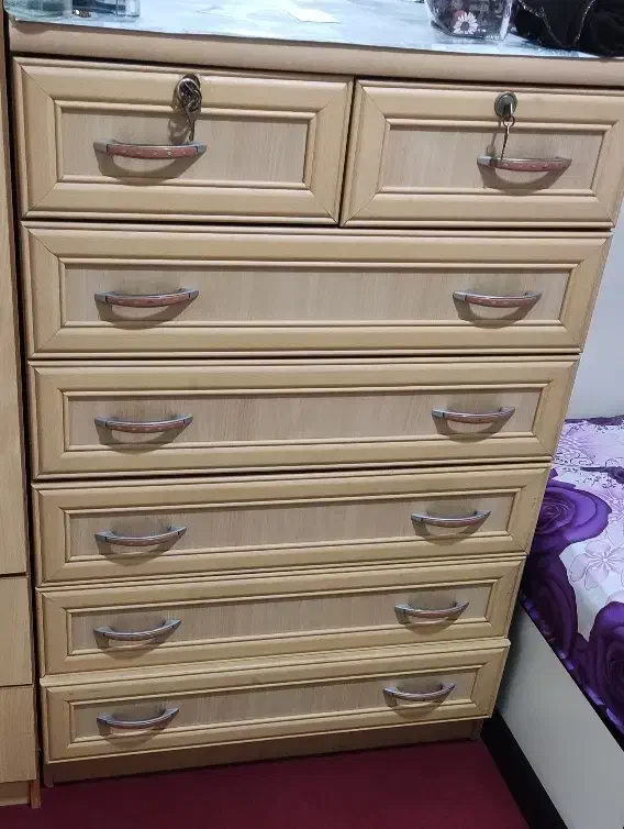 کمد دراور|جاکفشی، کمد، دراور|قدس, شهر‌قدس|دیوار