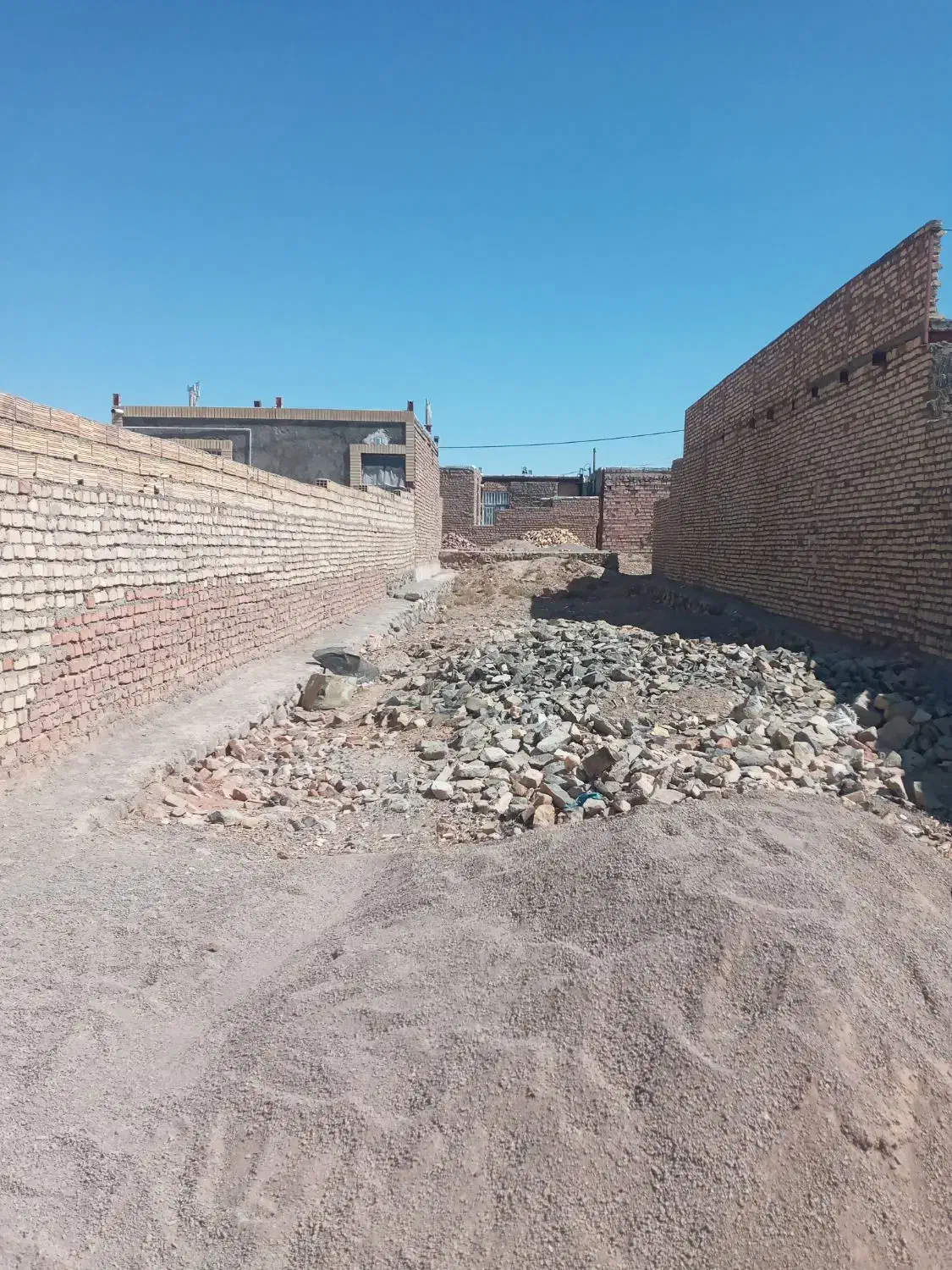 زمین مسکونی سربیشه|فروش زمین و ملک کلنگی|سربیشه, |دیوار