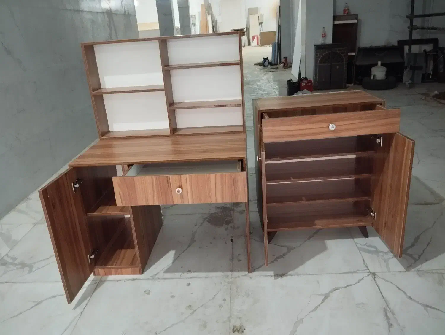 میزناهارخوری وجاکفشی ومیزتحریر|جاکفشی، کمد، دراور|فولادشهر, مسکن مهر فولادشهر|دیوار