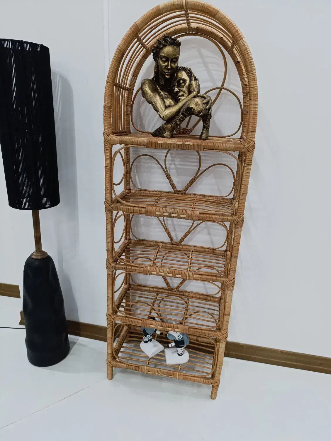 شلف حصیری|کتابخانه، شلف، قفسه‌های دیواری|تهران, شهرک بعثت|دیوار