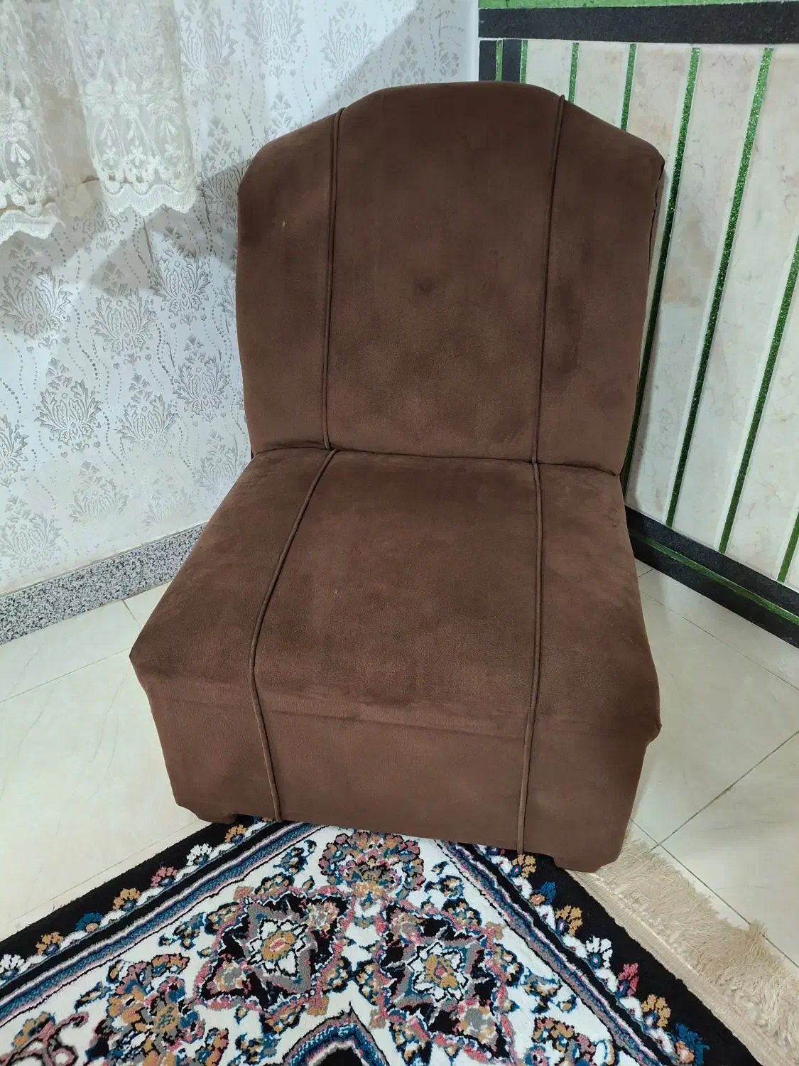 مبل هفت نفره راحت|مبلمان خانگی و میز عسلی|چاف و چمخاله, |دیوار