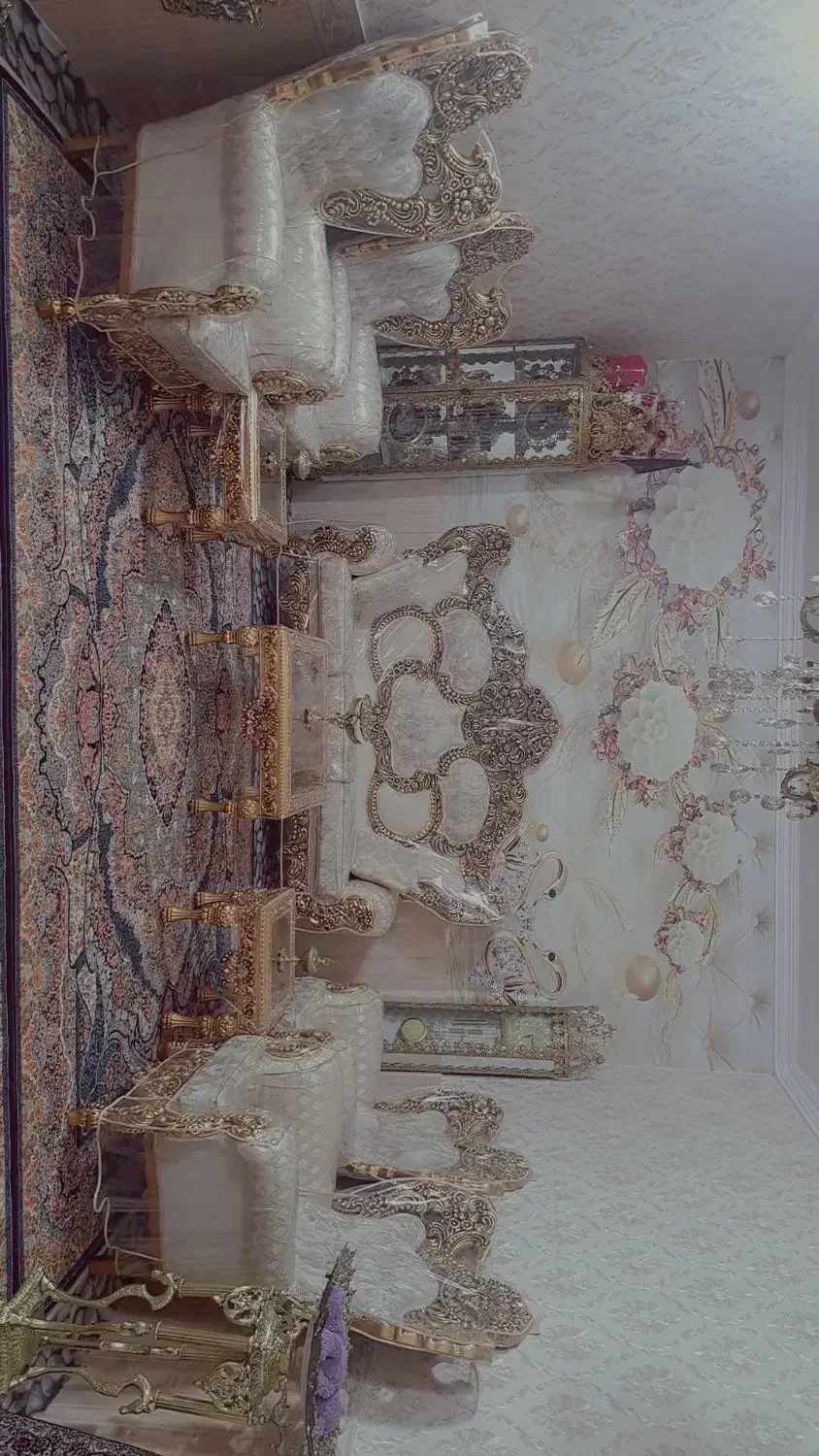 مبل سلطنتی هفت نفره شیک وخاص پسند|مبلمان خانگی و میز عسلی|آبیک, |دیوار