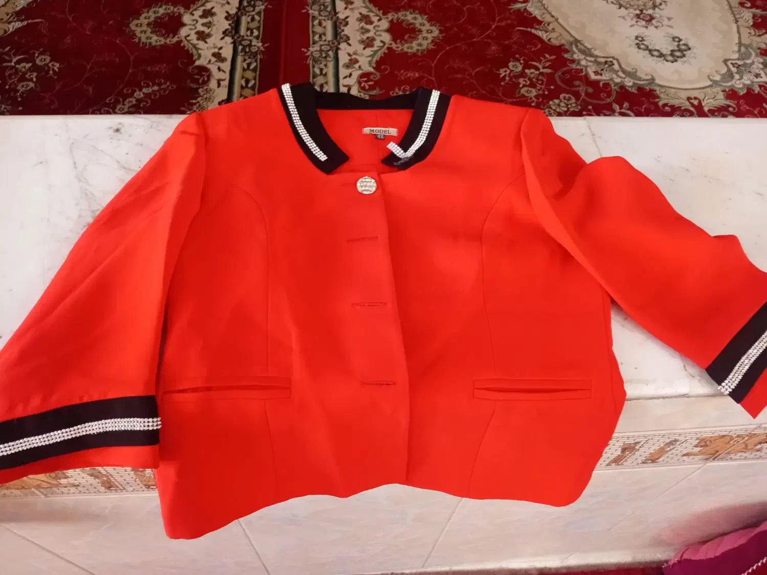 کت ودامن|لباس|جهرم, |دیوار