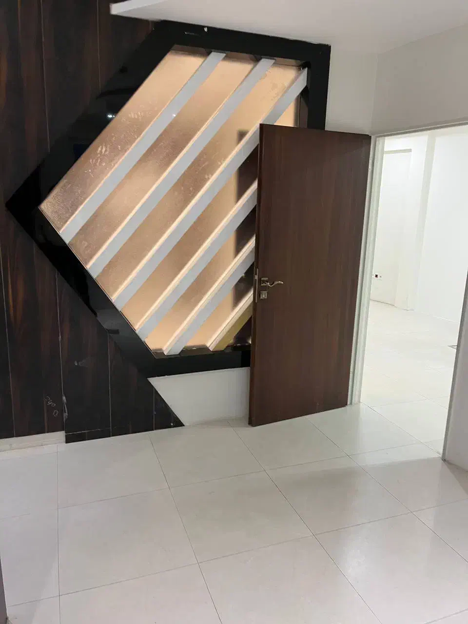 اداری ۶۸ متری سی متری دوم|فروش دفتر کار، اتاق اداری، مطب|کرمانشاه, |دیوار