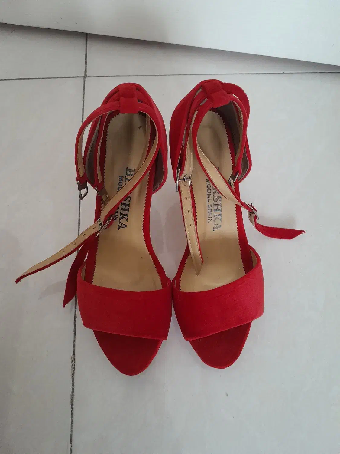 کفش|کیف، کفش، کمربند|تهران, آسمان|دیوار