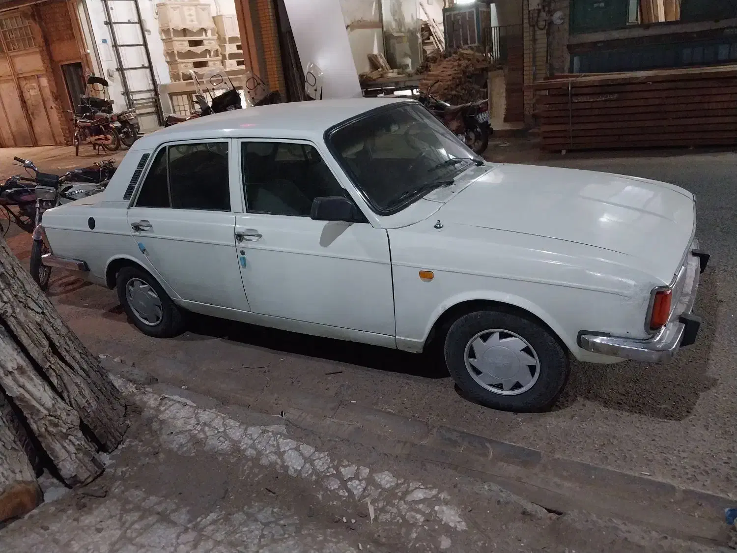 پبکان ۸۱ انژکتور ۵دنده|خودرو سواری و وانت|قم, لسانی|دیوار