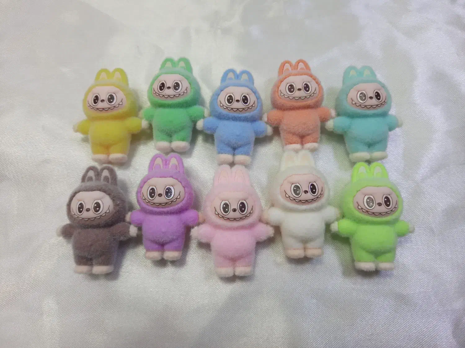 لبوبو مینی مخملی دارای رنگ هاس مختلف بدلیجات|بدلیجات|قم, ارم|دیوار