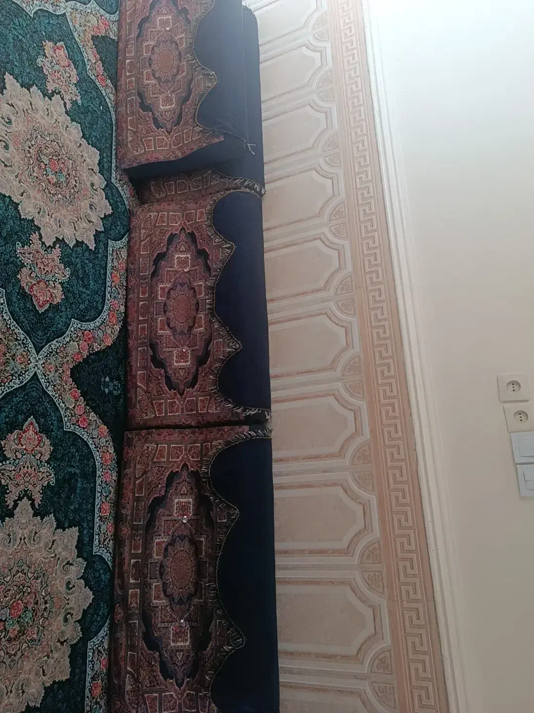 ۲جفت پشتی سالم بدون عیب ایراد|پشتی|اهواز, منبع اب|دیوار