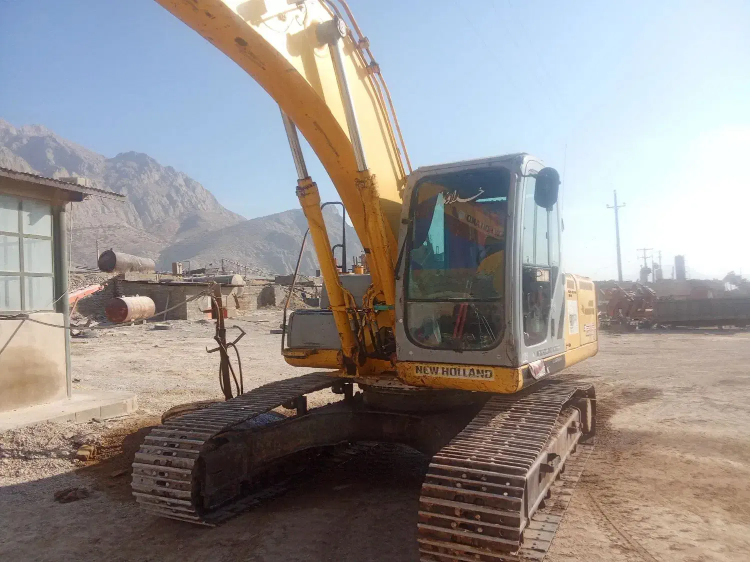 بیل مکانیکی نیوهلند۲۱۵|خودرو سنگین|تهران, مختاری|دیوار