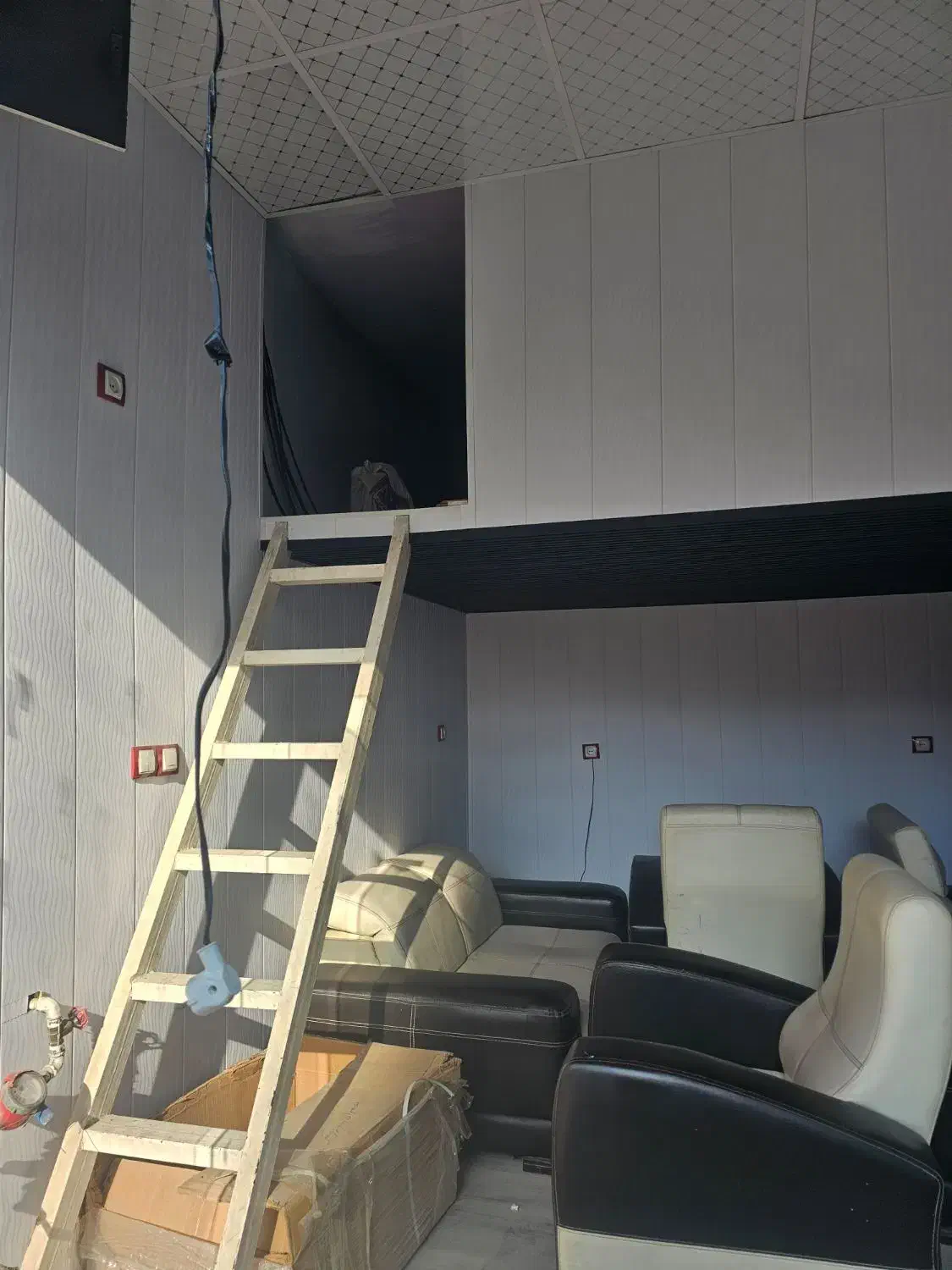 اجاره مغاره پلاک دو روبرو باشگاه هفت تیر|اجارهٔ مغازه و غرفه|بندرعباس, |دیوار