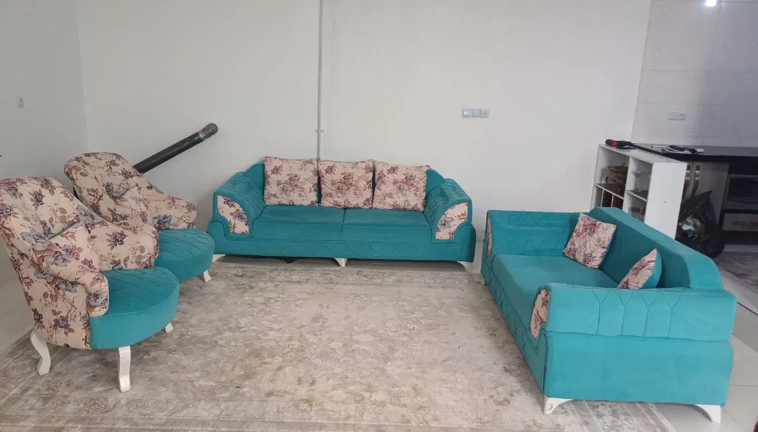 مبل مبل هفت نفره|مبلمان خانگی و میز عسلی|شیراز, محراب|دیوار