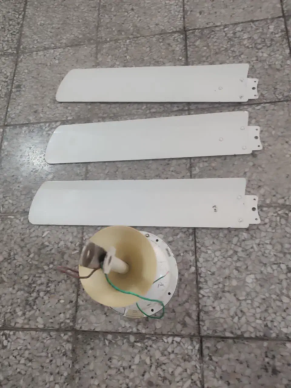 پنکه سقفی|پنکه و تصفیهکنندهٔ هوا|شوشتر, |دیوار