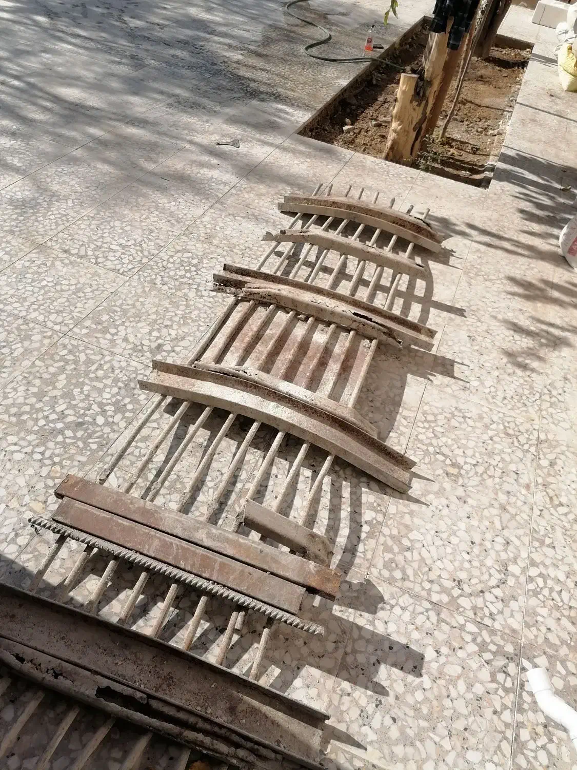 فروش فوری تجهیزات و لوازم ساختمانی بعلت اتمام کار|مصالح و تجهیزات ساختمان|شیراز, آزادگان|دیوار