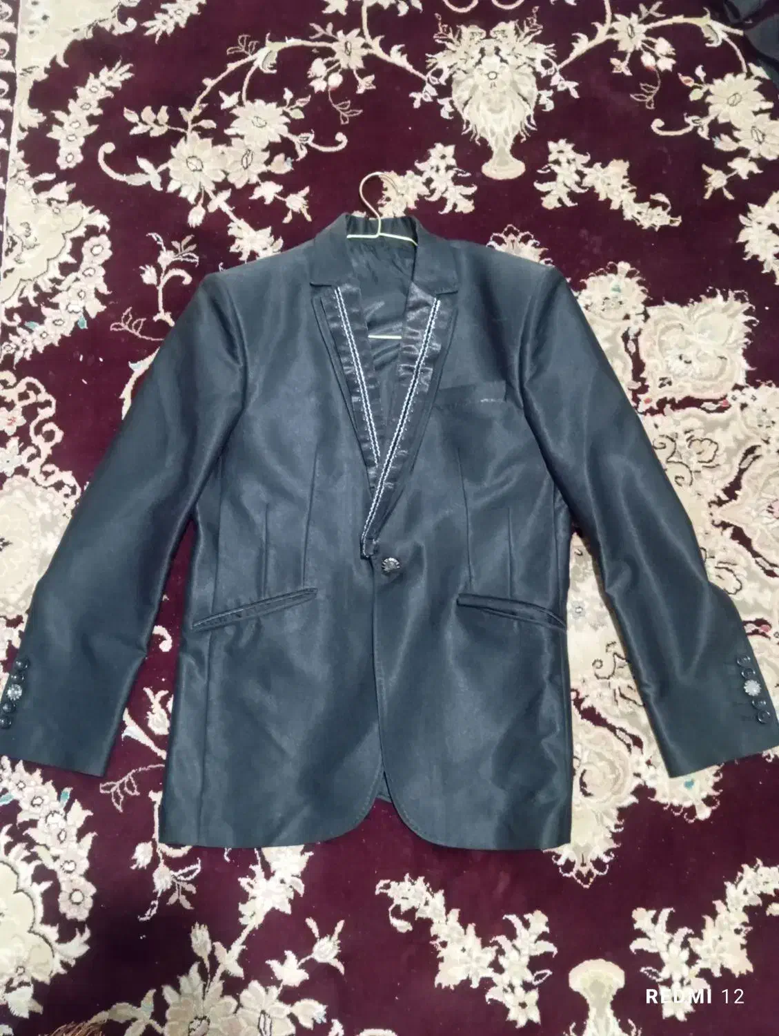 کت شلوار|لباس|دیواندره, |دیوار