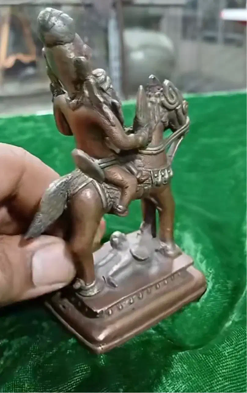 مجمسمه تیمور لنگ|مجسمه، تندیس، ماکت|ارومیه, |دیوار