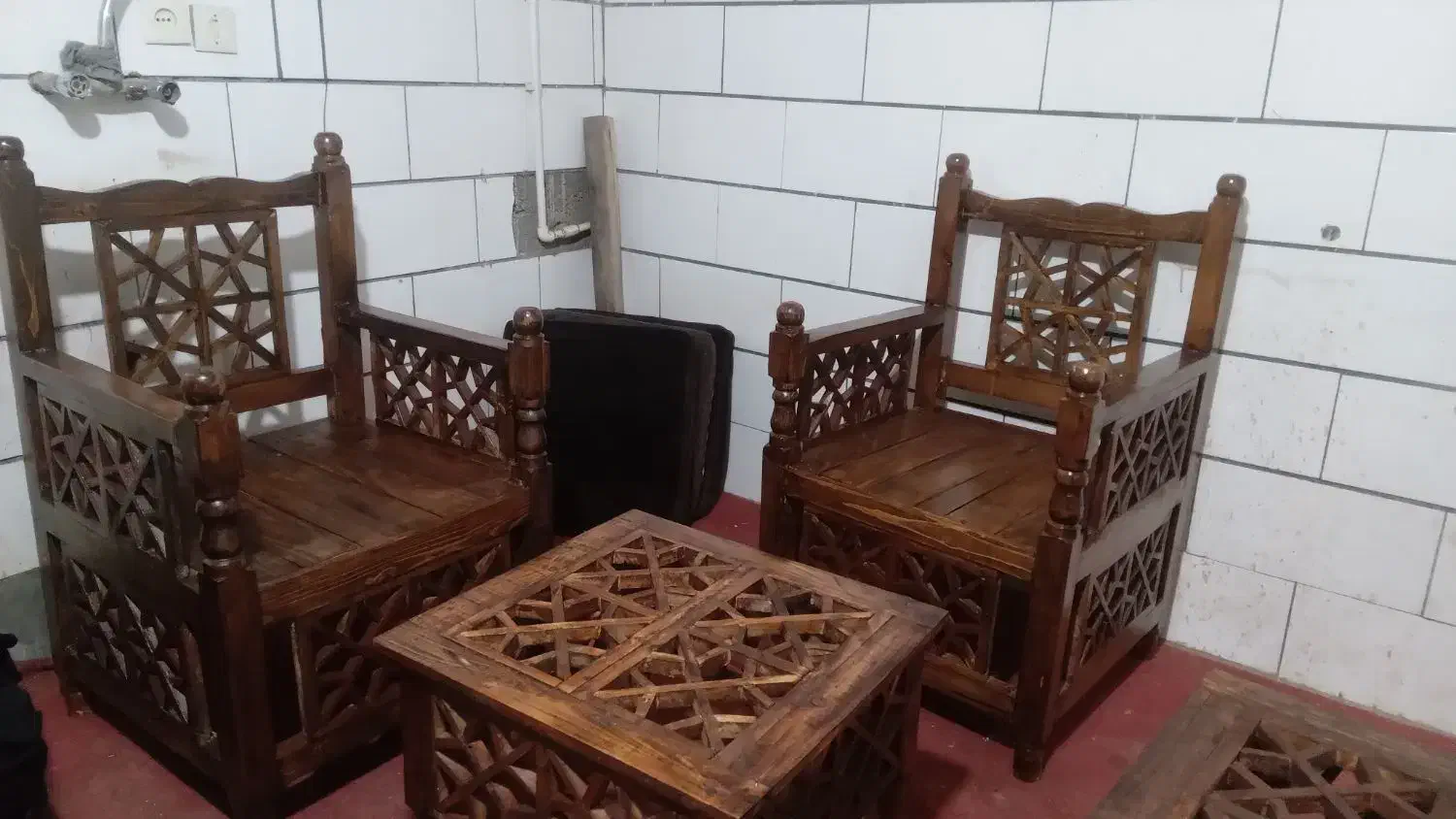 صندلی تک نفره چوبی سنتی|مبلمان خانگی و میز عسلی|اراک, |دیوار