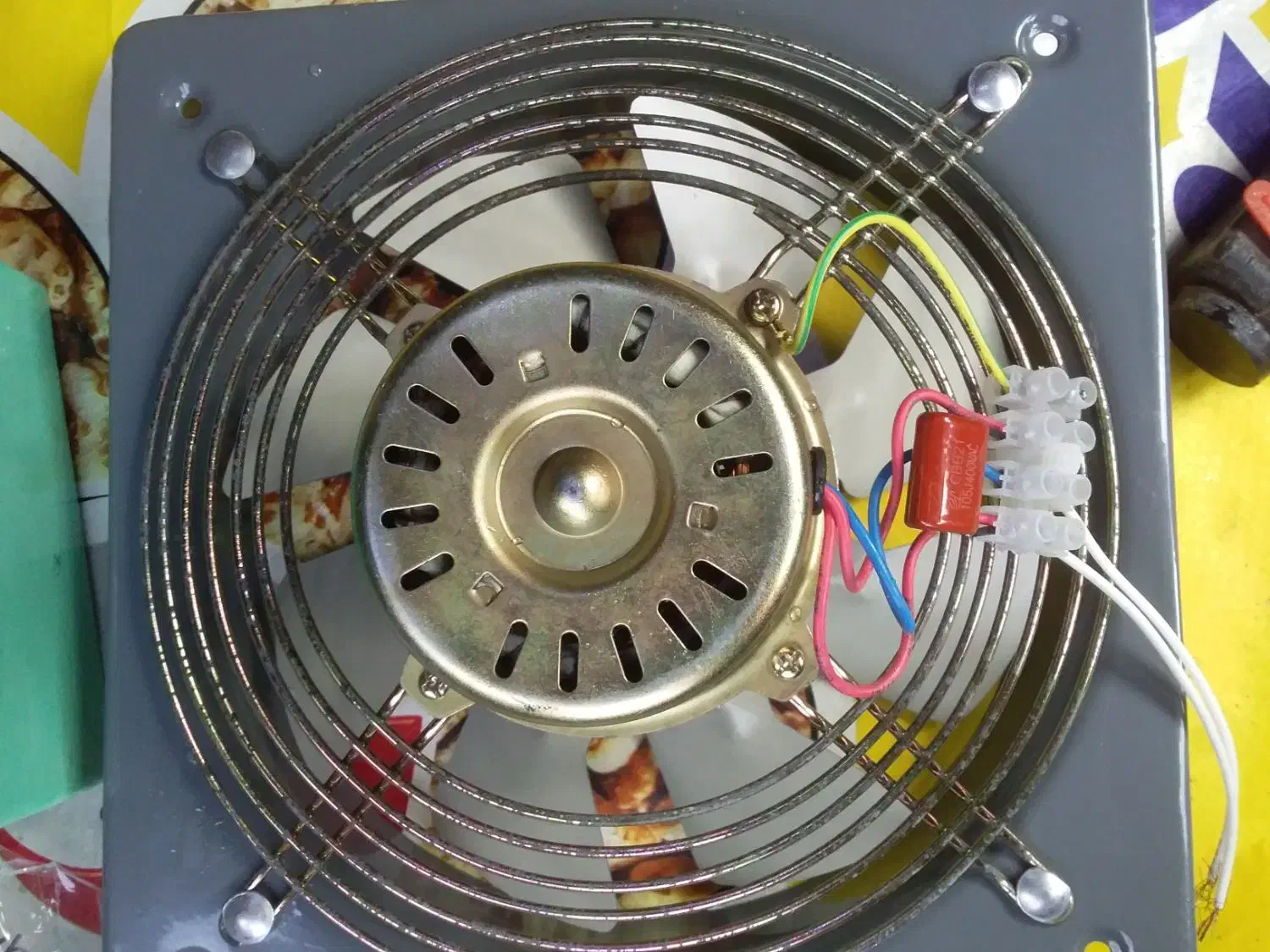 فهن|پنکه و تصفیه‌کنندهٔ هوا|ساری, |دیوار