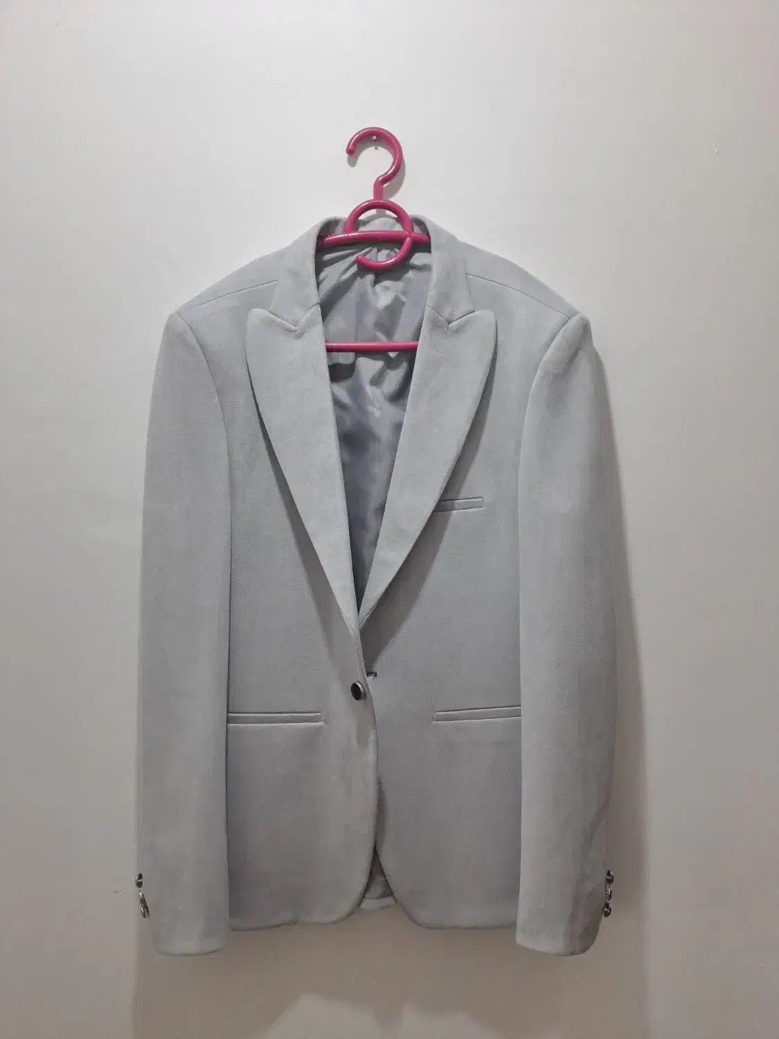 کت تک نو|لباس|قم, پردیسان|دیوار