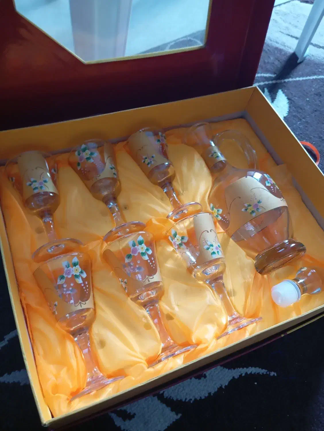 تعدادی وسایل آشپزخانه در صومعهسرا|ظروف سرو و پذیرایی|صومعهسرا, |دیوار