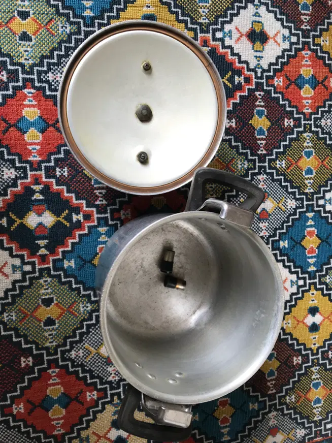 زودپز|ظروف پختوپز|رشت, کوی حسینی|دیوار