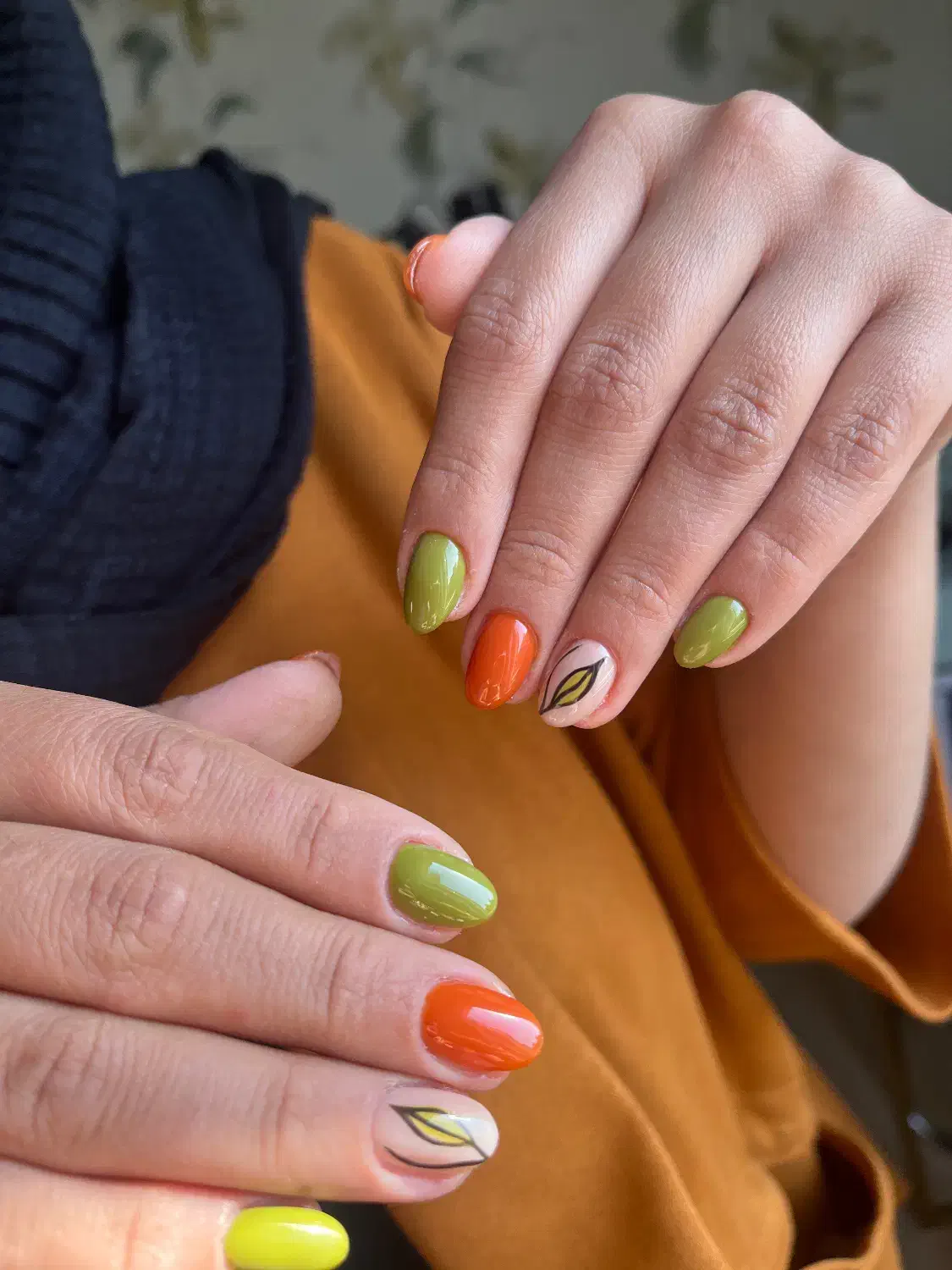 کاشت ناخن حرفه ای +طراحی رایگان در میدان استقلال|خدمات آرایشگری و زیبایی|پرند, فاز ۲|دیوار