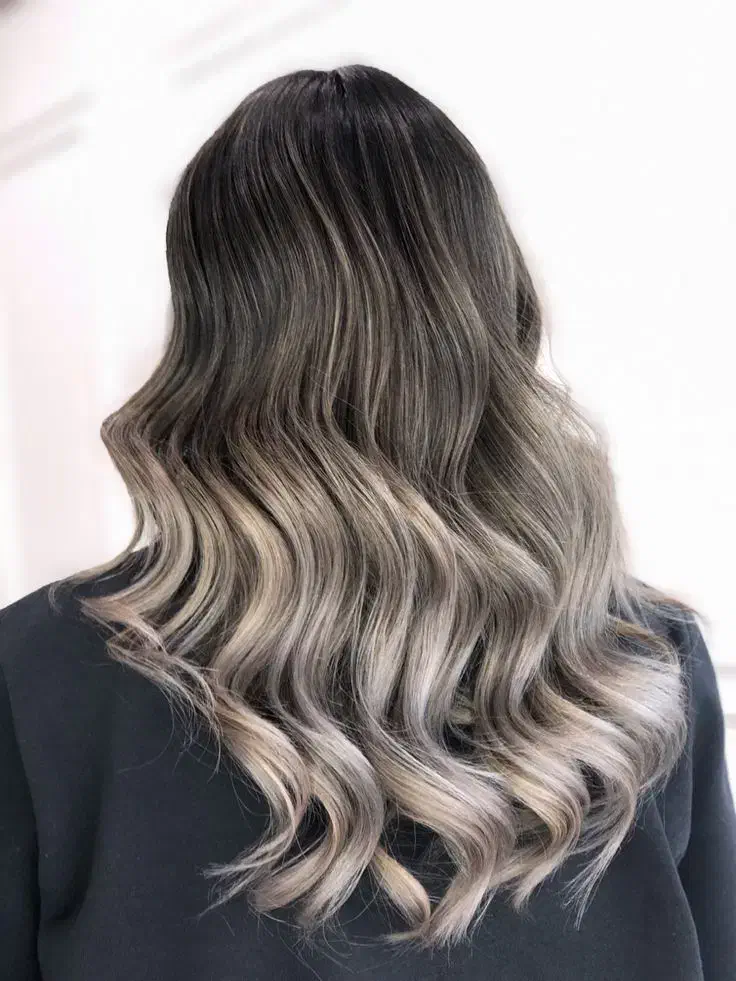 آموزش رنگ و لایت و کراتین و مدل رنگ و لایت و تراپی|خدمات آرایشگری و زیبایی|شیراز, زرهی|دیوار