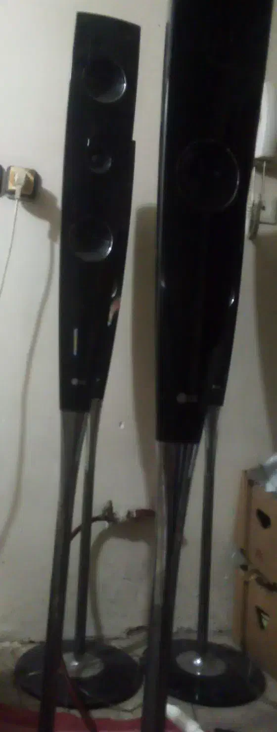 فروش را تعدادی وسیله صوتی تصویری|پخش‌کننده DVD و ویدیو|ری, دولت‌آباد|دیوار