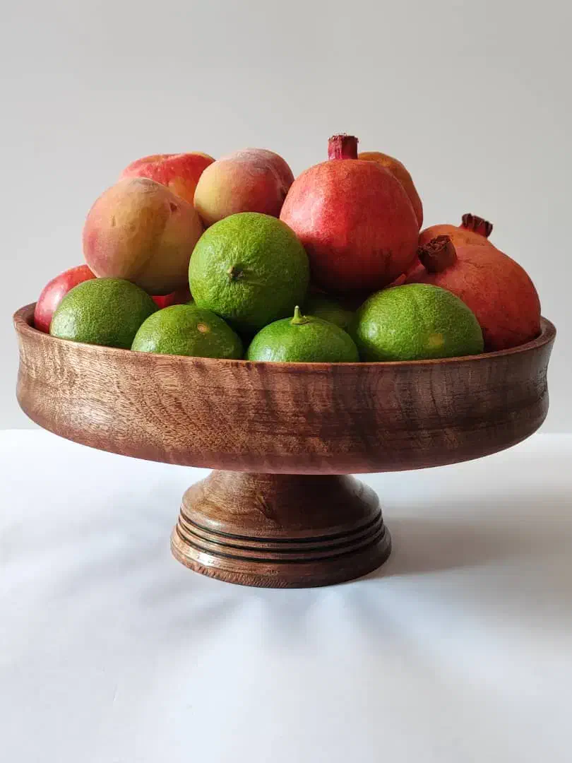 میوه خوری پایه دار چوب زیبای گردو|ظروف سرو و پذیرایی|بوشهر, |دیوار