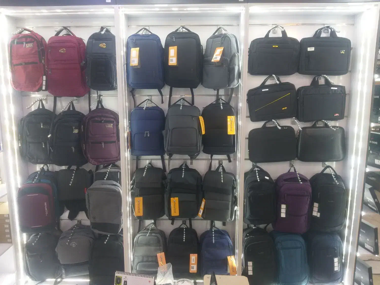 آفر ویژه کیف لپ تاپ با ضمانت یک سال دوخت زیپ|رایانه همراه|تهران, میدان ولیعصر|دیوار