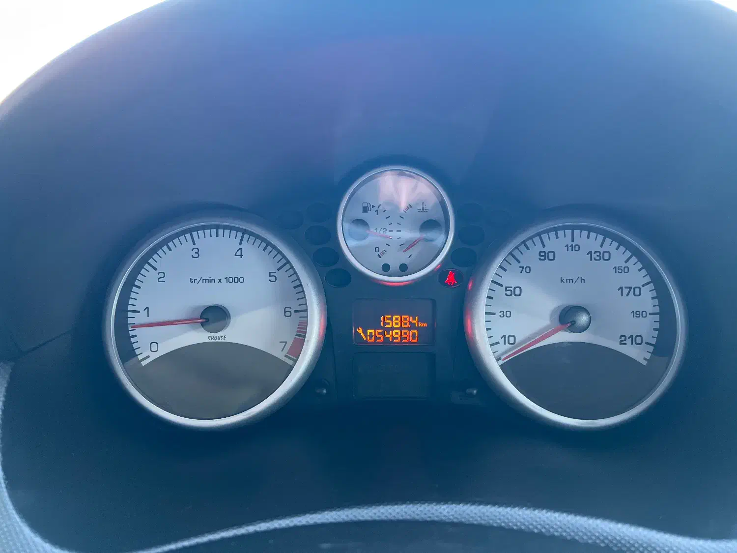 پژو 207 سقف فلز 1401|خودرو سواری و وانت|صدرا-فارس, فاز ۱|دیوار