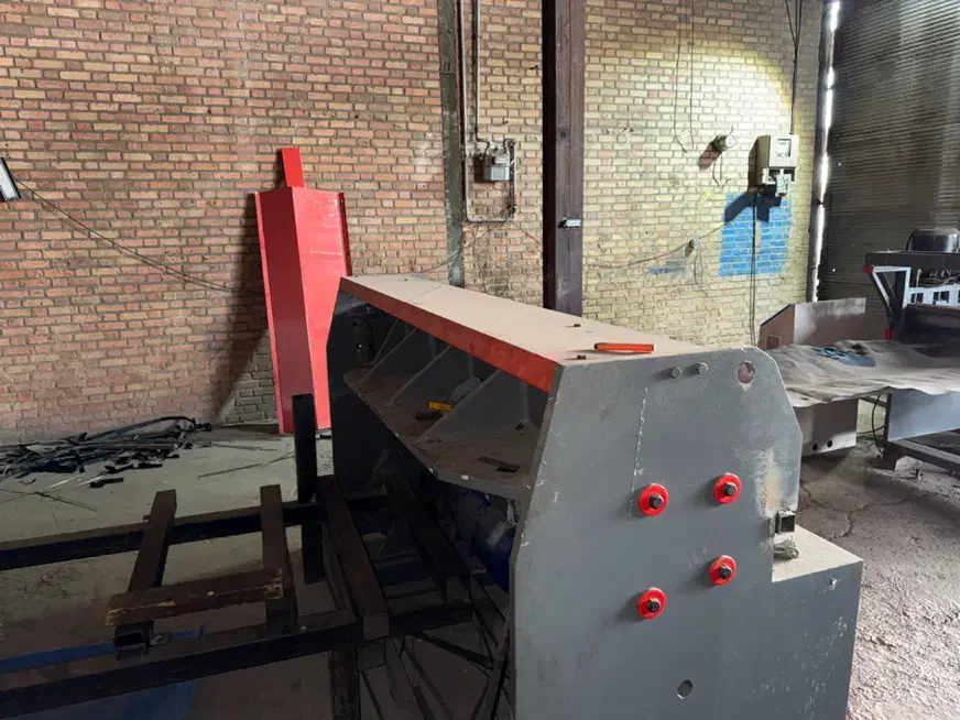 دستگاه برش گیوتین ورق درحد نو|ماشینآلات صنعتی|ری, بازار آهن|دیوار