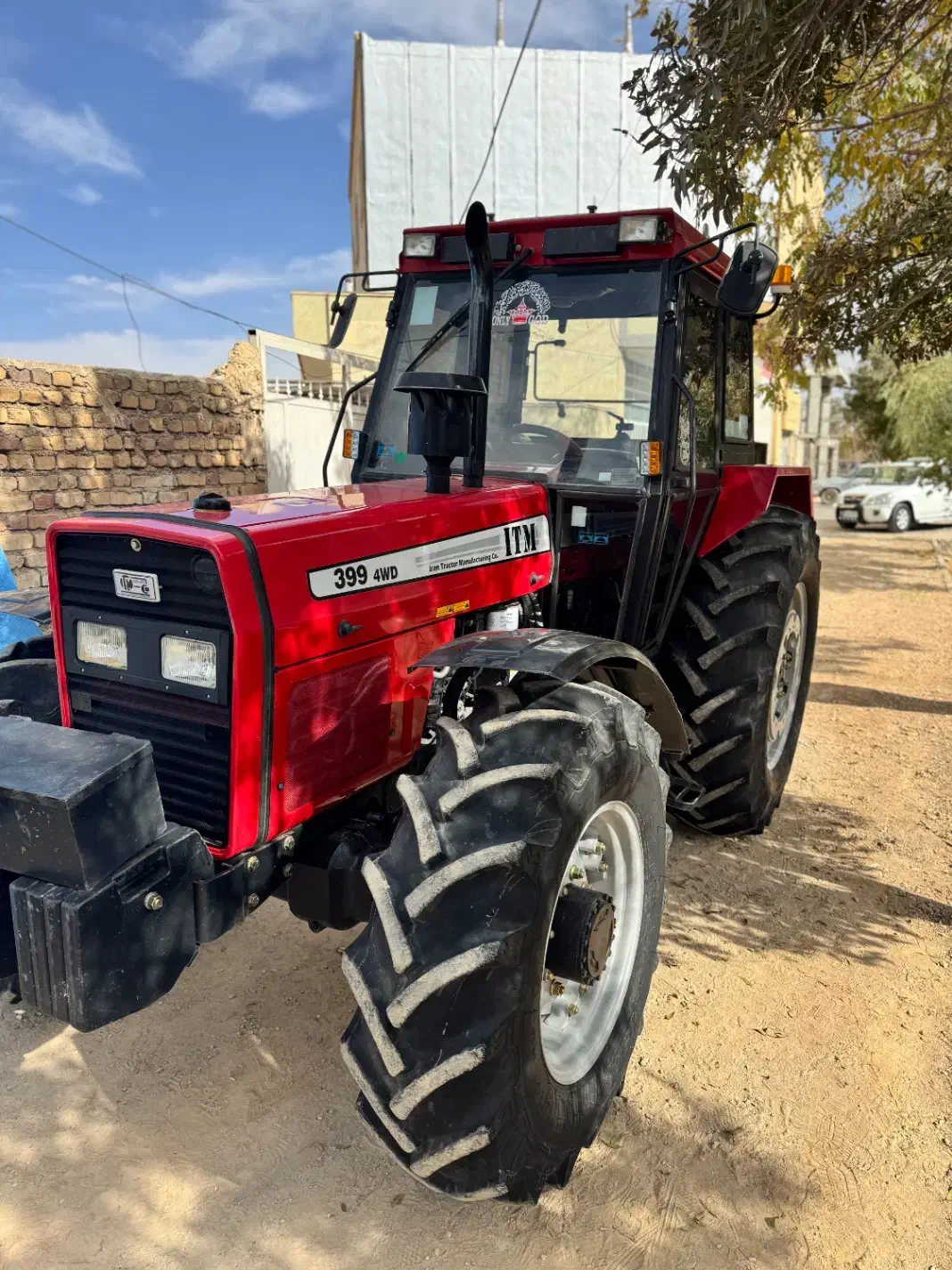 تراکتور ۳۹۹کابین دار در حد صفر|خودرو سنگین|آباده, |دیوار