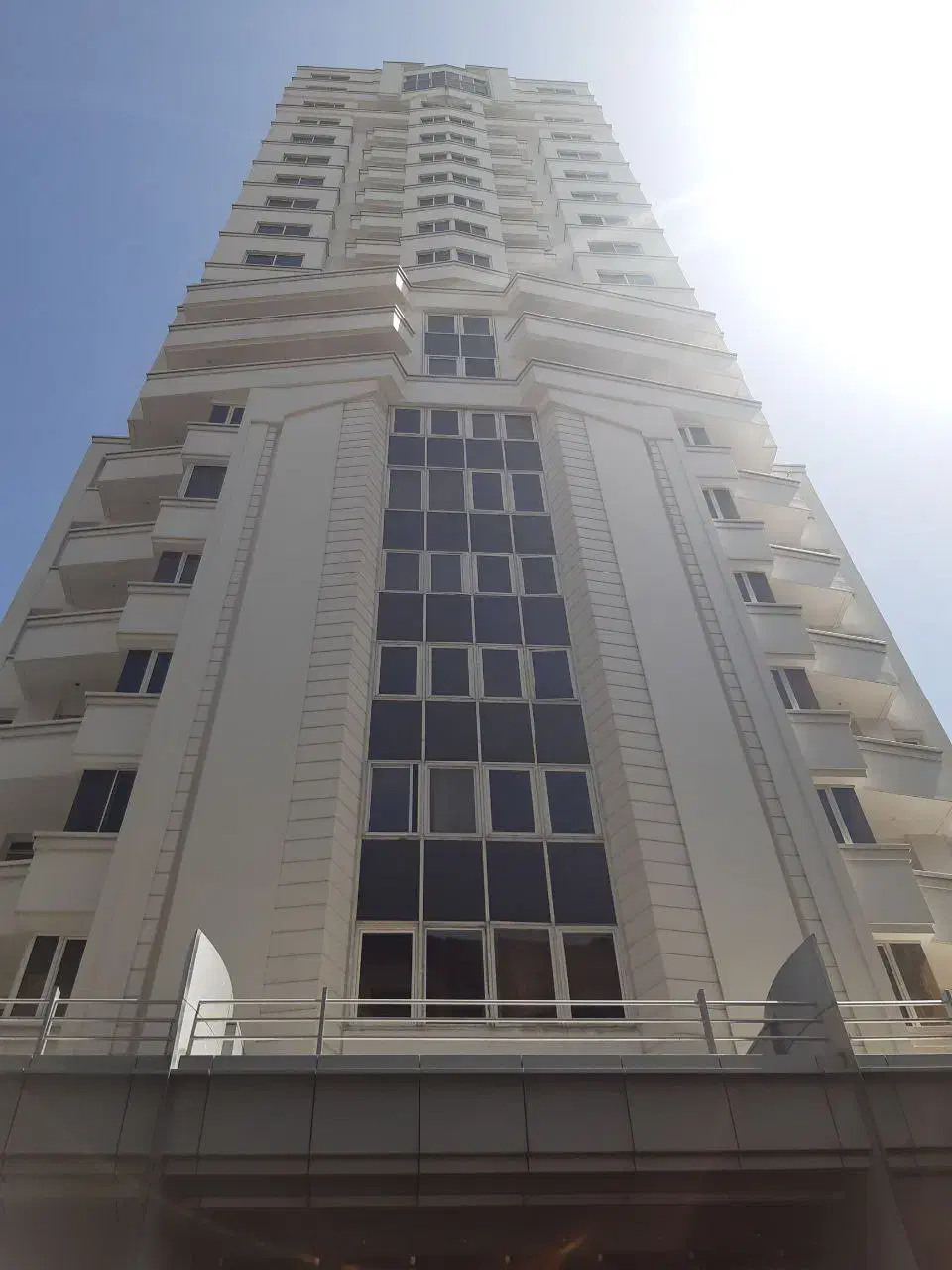 آپارتمان ۳۲۰ متر ۳ خواب فرشته