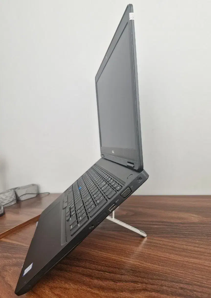 لپ تاپ Dell 5580|رایانه همراه|اصفهان, لاله|دیوار