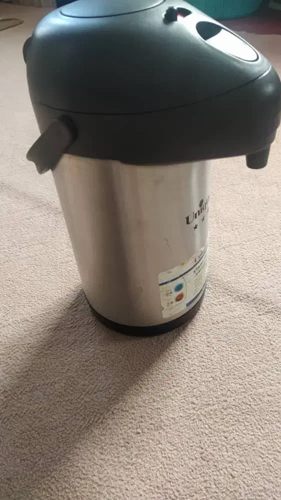 فلاسک پمپی یونیک|ظروف نگهدارنده، پلاستیکی، یکبارمصرف|هشتگرد, سیف آباد|دیوار