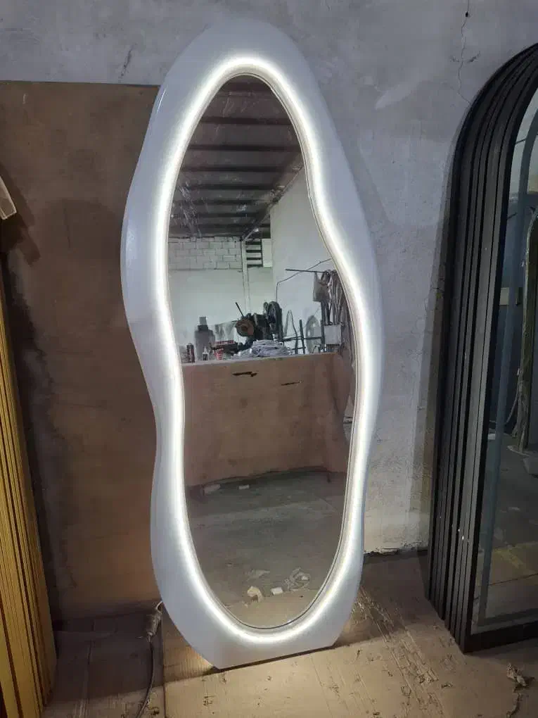 فروش آینه قدی چوبی نئون کلاسیک|آینه|تهران, دهکده المپیک|دیوار