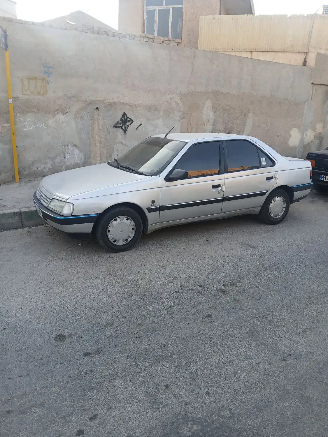 پژو۴۰۵عروسک کم کارمدل آخرای۸۹بهمراه سیستم فول|خودرو سواری و وانت|قم, سربخش|دیوار