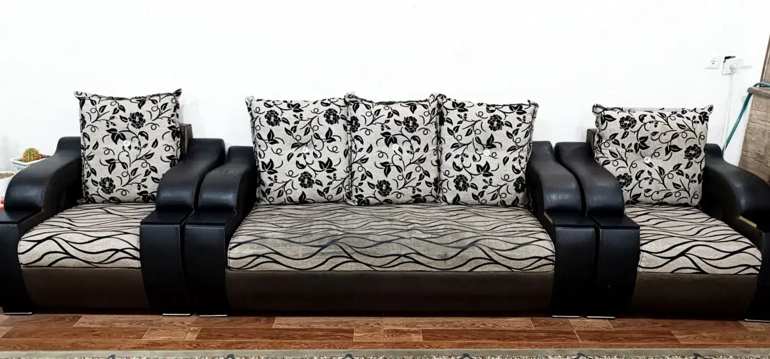 مبل 7 نفره راحتی با یک عدد میز تلویزیون|مبلمان خانگی و میز عسلی|شهرکرد, |دیوار