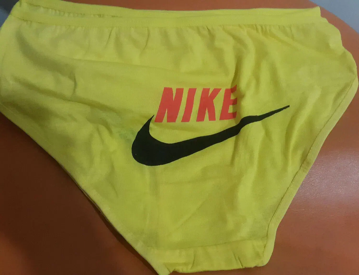 لباس زیر|لباس|مشهد, شهید بصیر|دیوار