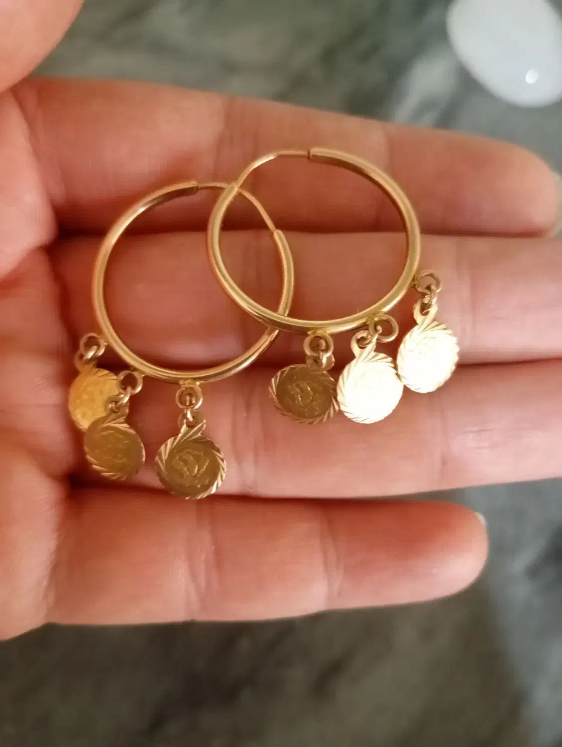 گوشواره طلا|جواهرات|ایوان, |دیوار