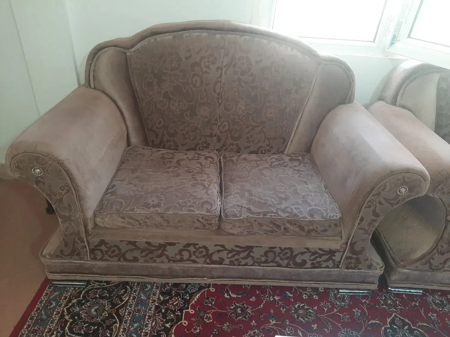 مبل ۹نفره سالم|مبلمان خانگی و میز عسلی|شهمیرزاد, |دیوار