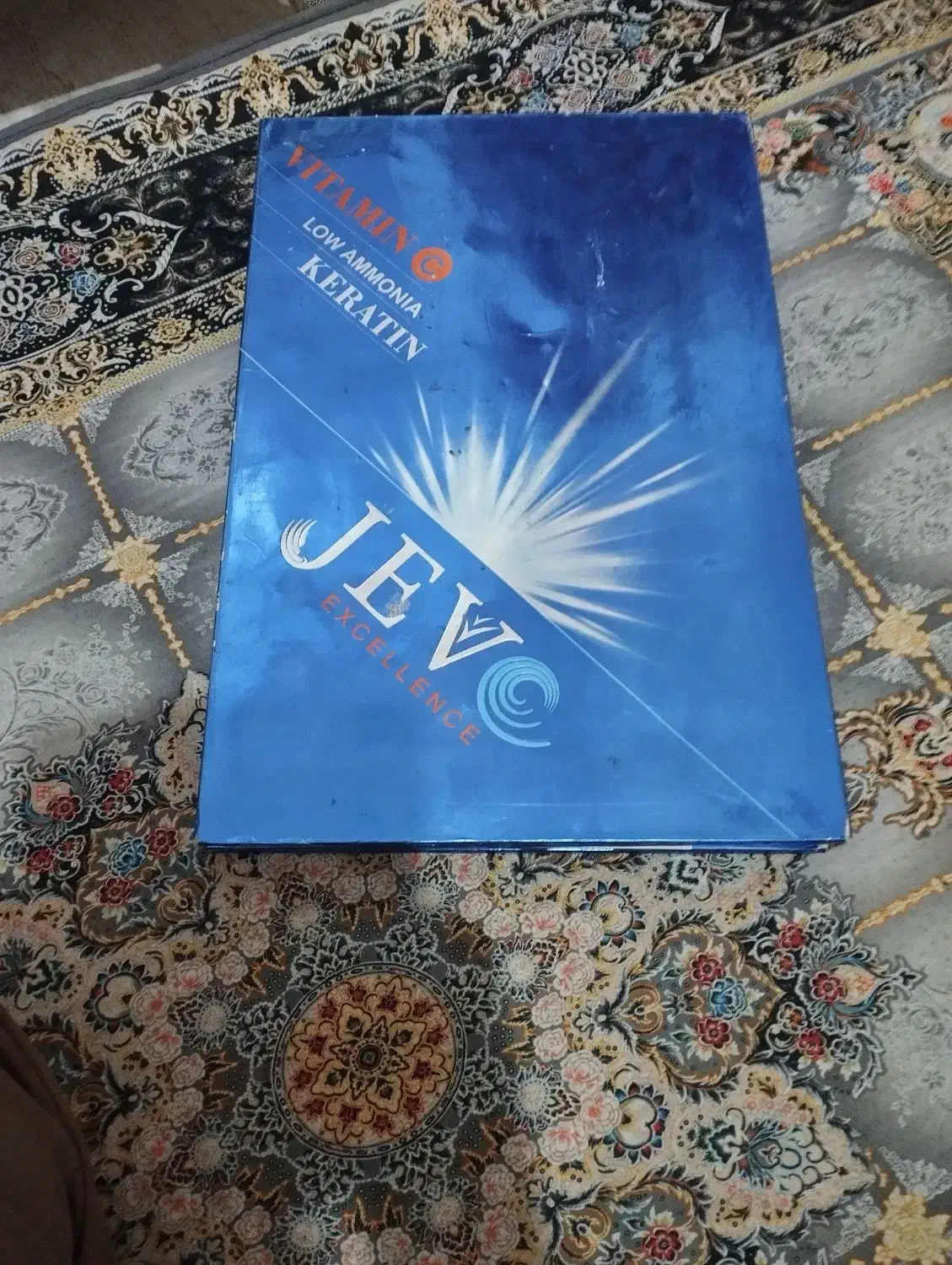 صندلی ارایشگاه روشویی و کاتالوگ رنگ|آرایشگاه و سالن‌های زیبایی|اسفراین, |دیوار