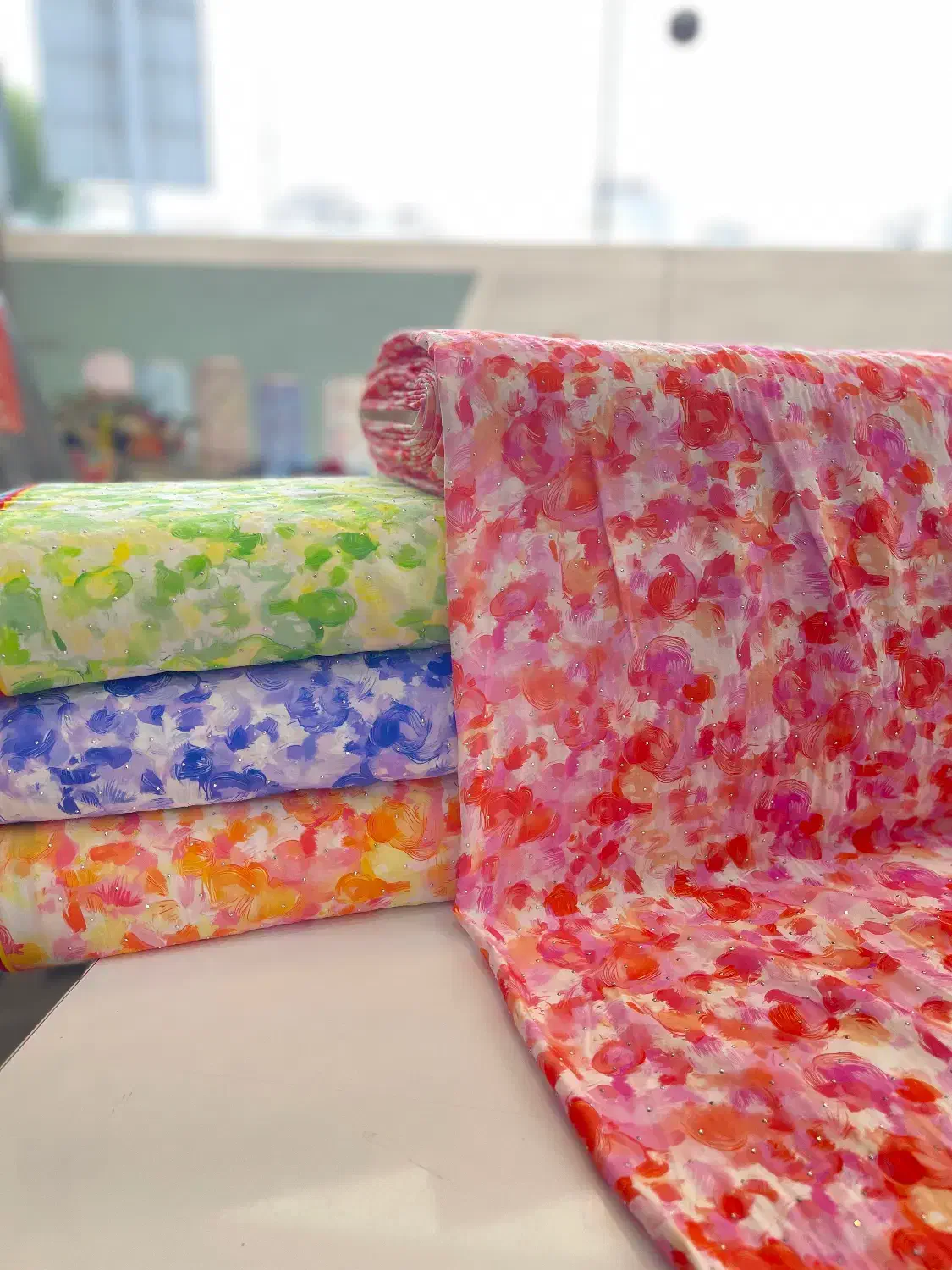 پارچه به صورت عمده و تک|لباس|قشم, |دیوار