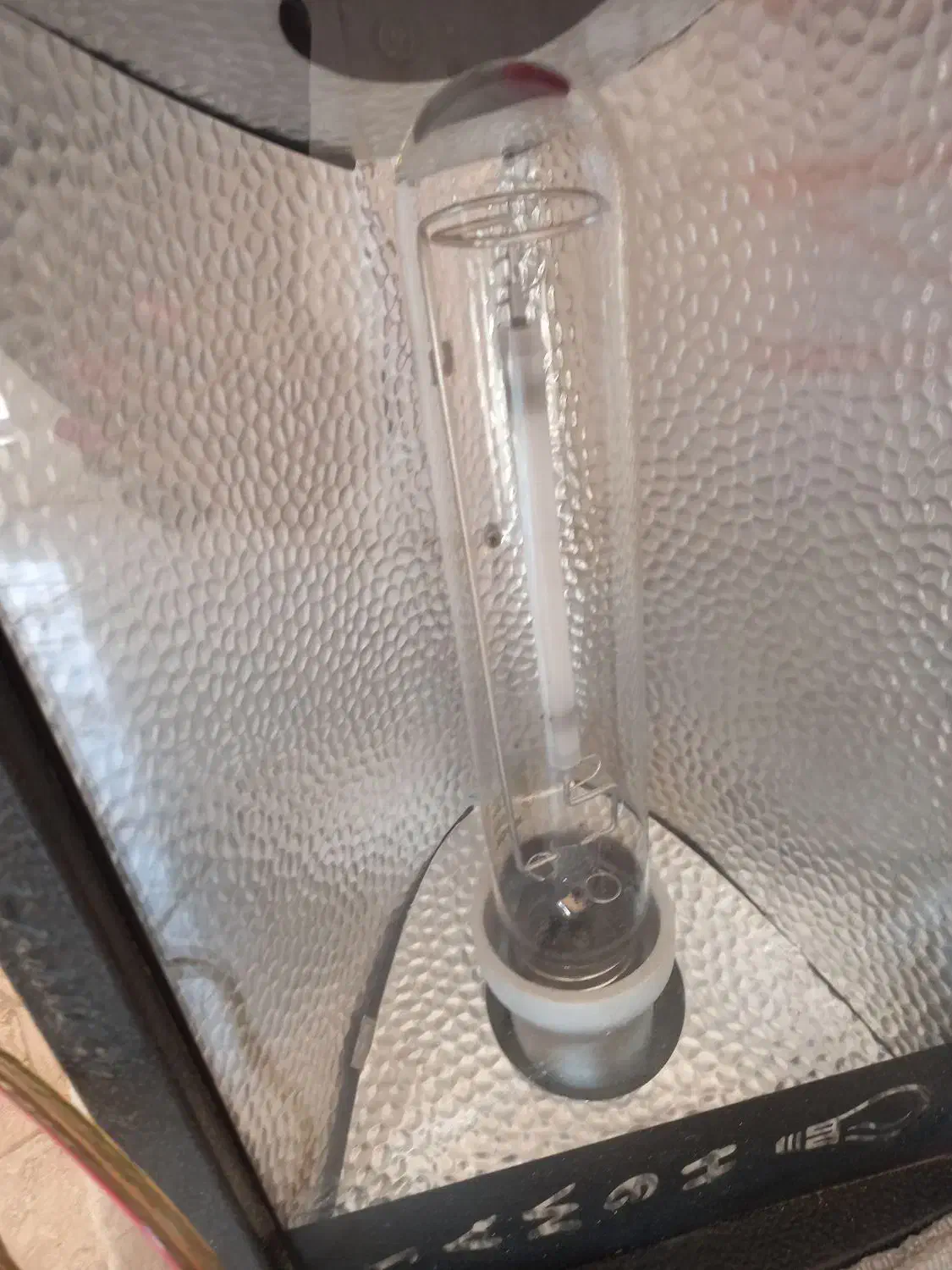 پرژکتور|تلویزیون و پروژکتور|قرچک, شهرک طلائیه|دیوار