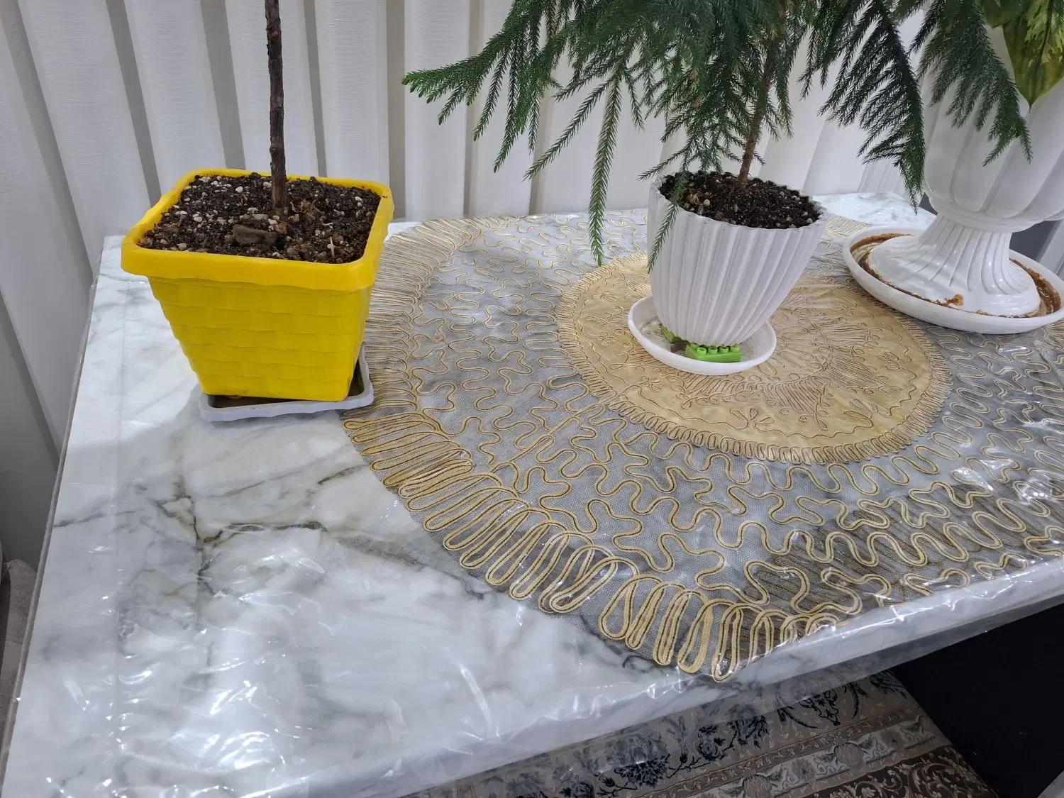 میز|میز و صندلی غذاخوری|آران و بیدگل, |دیوار