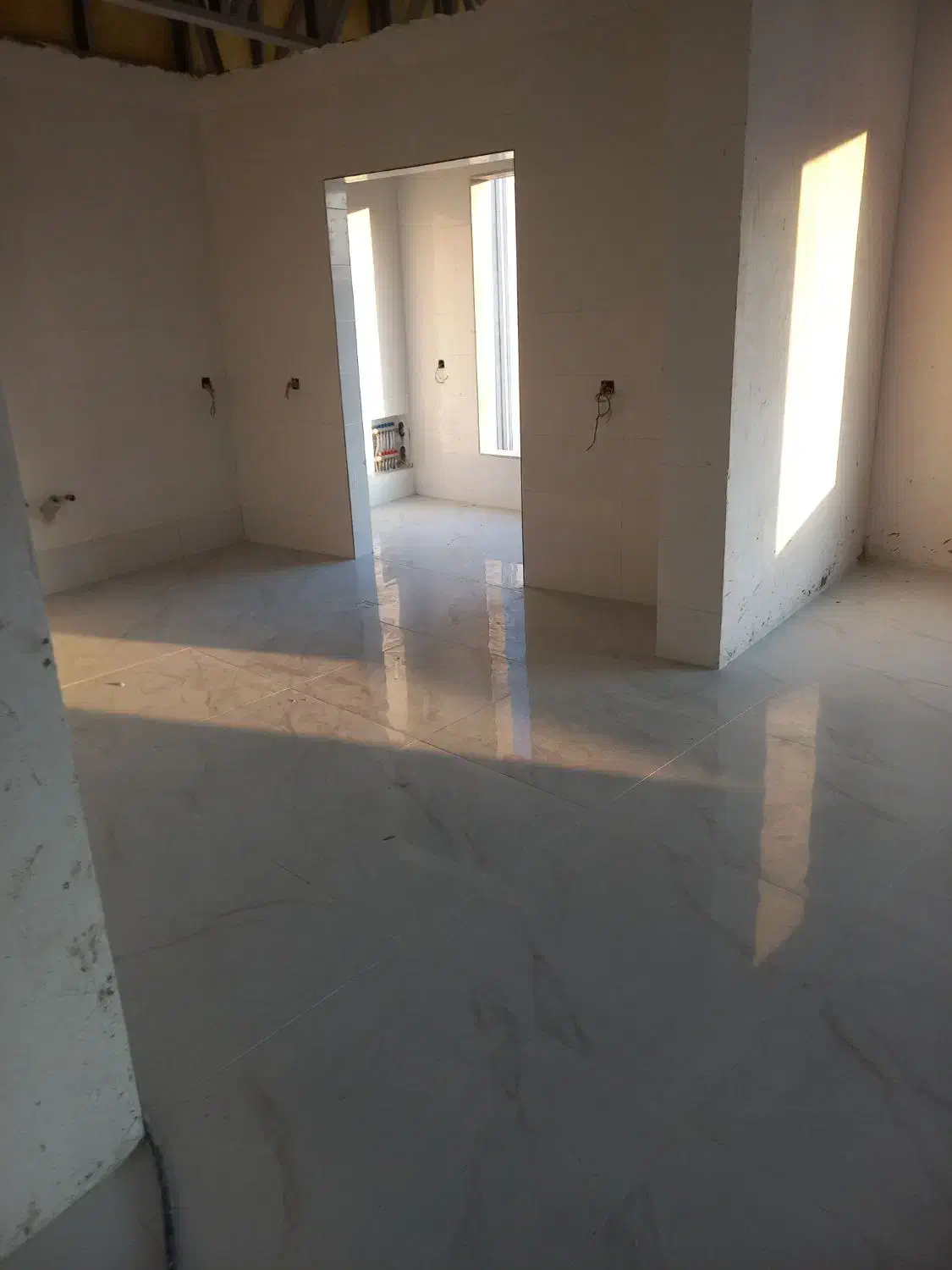 یه یک شاگرد کاشیکار نیازمندم|استخدام معماری، عمران و ساختمانی|شاهرود, |دیوار