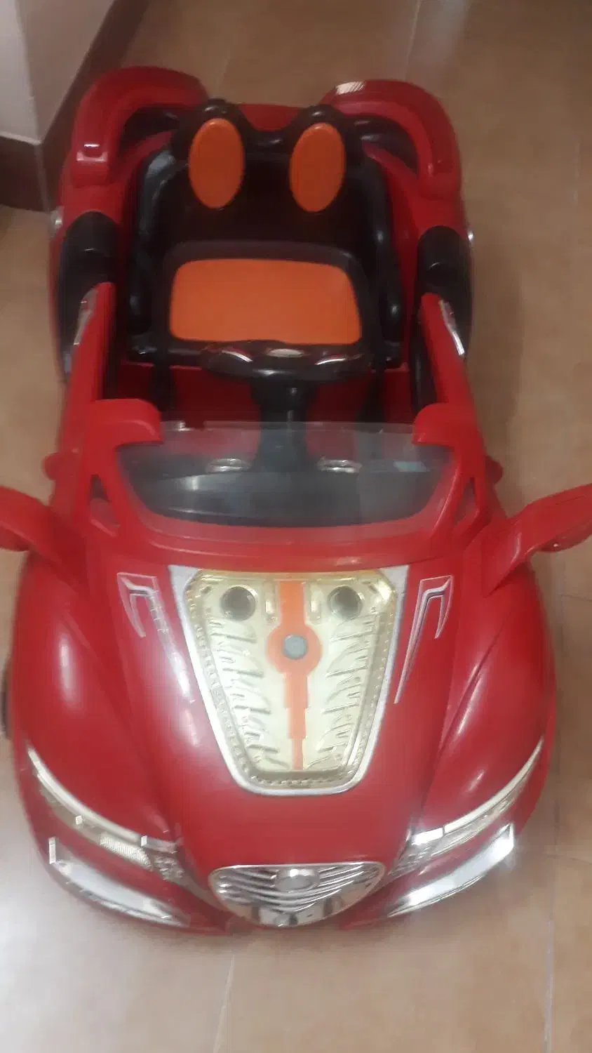 ماشین شارژی|اسباب‌بازی بچه|قم, انسجام|دیوار