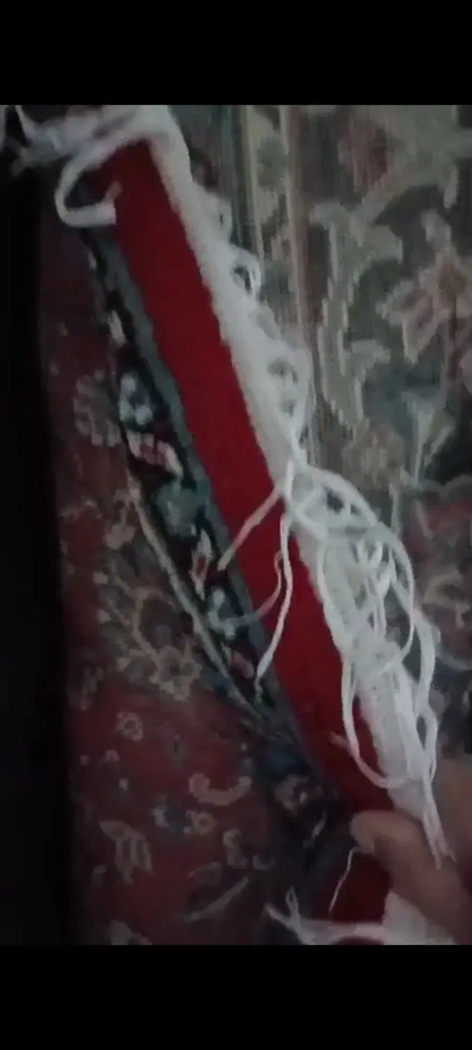 فرش|فرش|بندر انزلی, لیچارگی حسن رود|دیوار