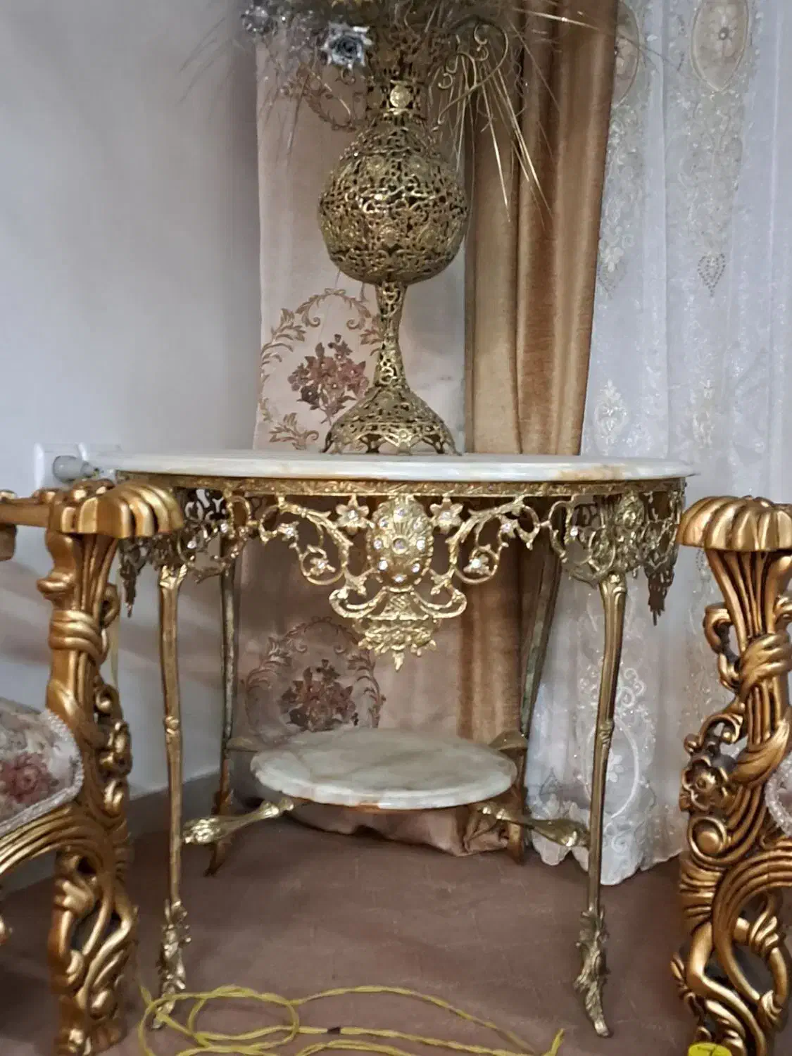 میز هفت سین با همراه گلدان|مبلمان خانگی و میز عسلی|تبریز, |دیوار